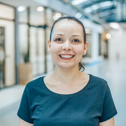 Bouchra El Kamili - Proud Nerds